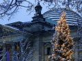 Weihnachtsbaum am Reichstag Weihnachtsbaum am Reichstag